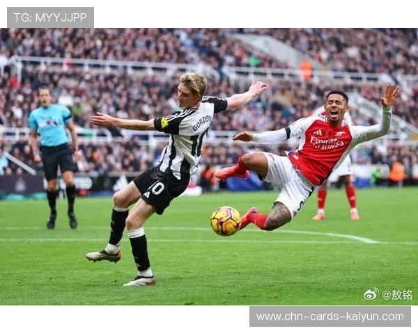 纽卡斯尔边路突破，连续威胁对手禁区的攻势艺术